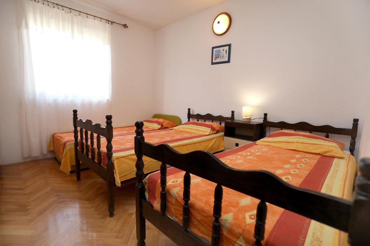 Apartman Karaga 特罗吉尔 外观 照片