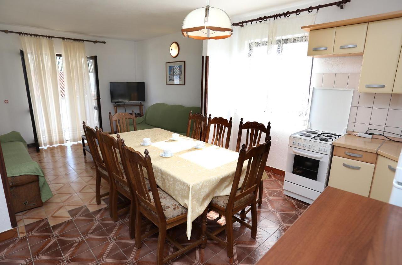 Apartman Karaga 特罗吉尔 外观 照片