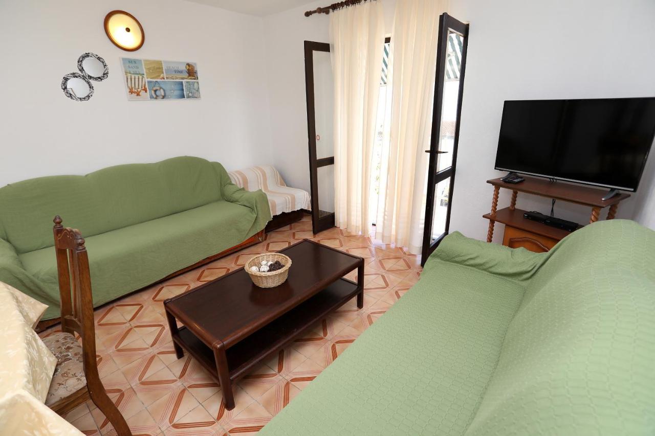 Apartman Karaga 特罗吉尔 外观 照片