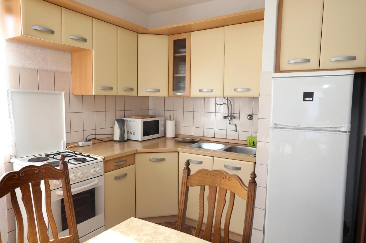 Apartman Karaga 特罗吉尔 外观 照片
