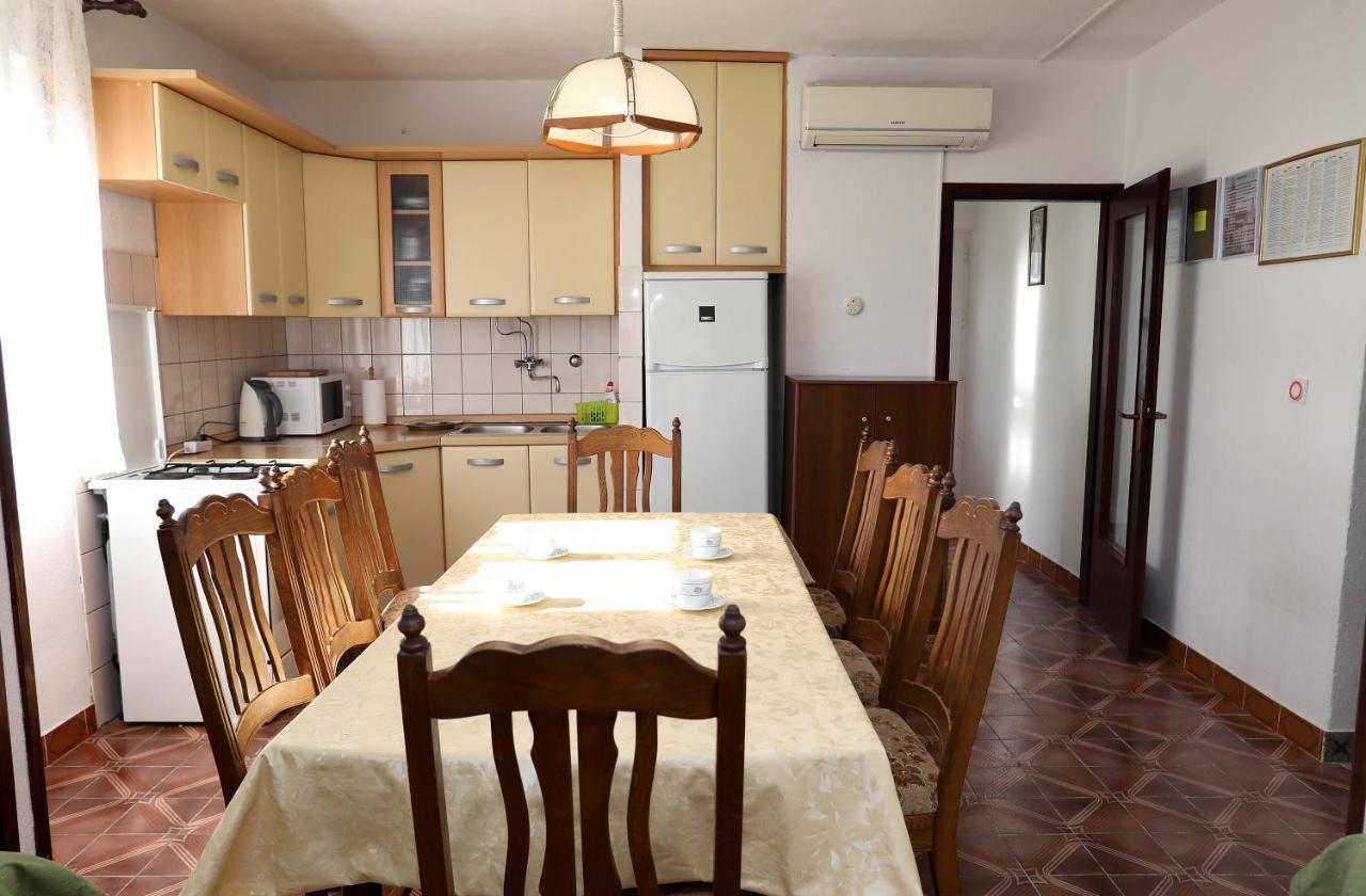 Apartman Karaga 特罗吉尔 外观 照片