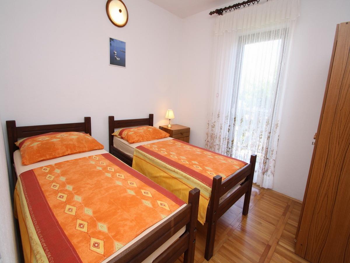 Apartman Karaga 特罗吉尔 外观 照片